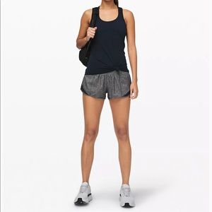 Lululemon Hotty Hot Low-Rise Lined Short 2.5"